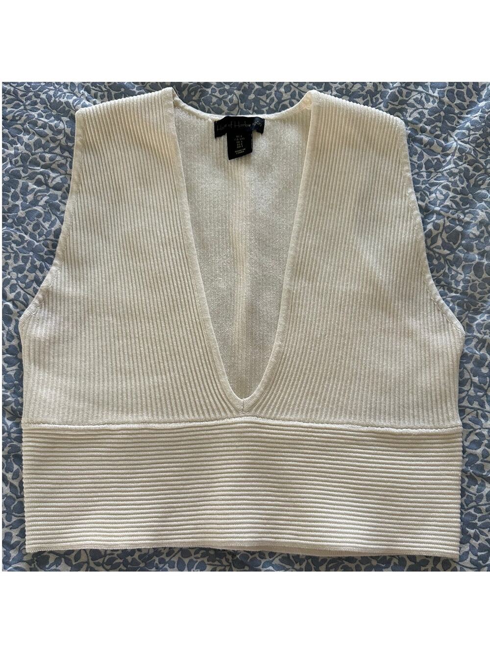 House of Harlow 1960 Sleeveless Knit Top Deep V Neck Size L